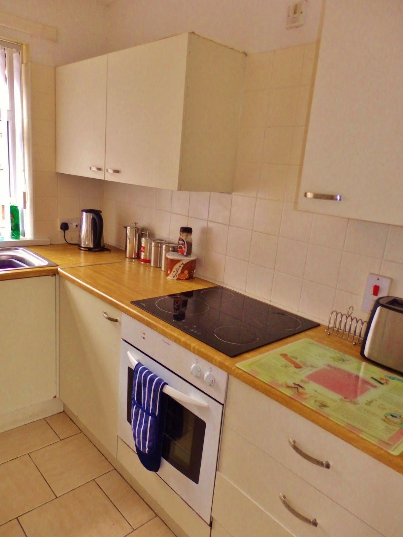 Perfect Central City Location - Parking - 3 Beds - 2 Bedrooms Белфаст Экстерьер фото
