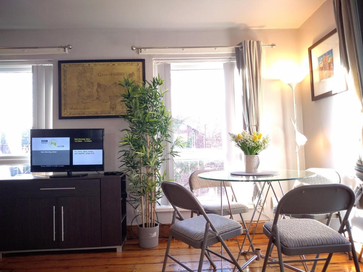 Perfect Central City Location - Parking - 3 Beds - 2 Bedrooms Белфаст Экстерьер фото