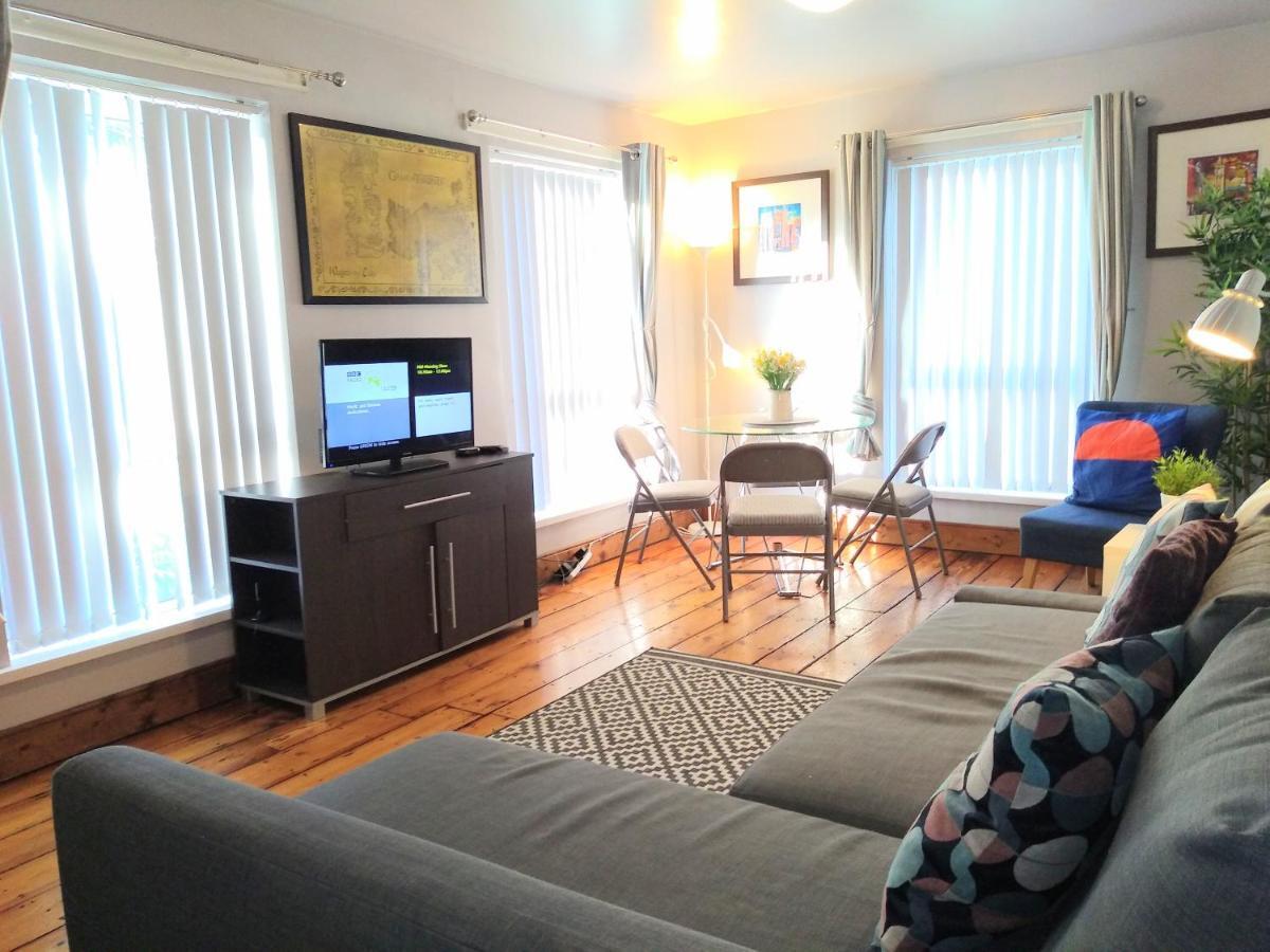 Perfect Central City Location - Parking - 3 Beds - 2 Bedrooms Белфаст Экстерьер фото